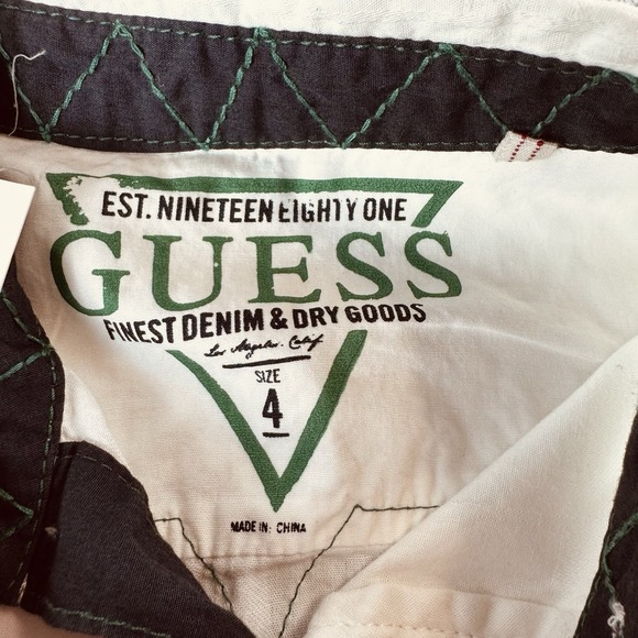 GUESS - Boys Size 4 - White Button Up Shirt - Los Angeles California Long Sleeve - Picture 3 of 10